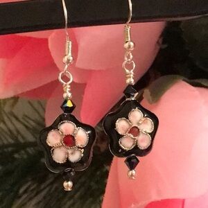 🔥ON SALE🔥3/$30🔥 💖 LA Design💖Handmade Earrings